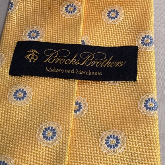BROOKS BROTHERS GENTLEMAN CLASSIC NWT NECK TIE - Picture 2 of 5